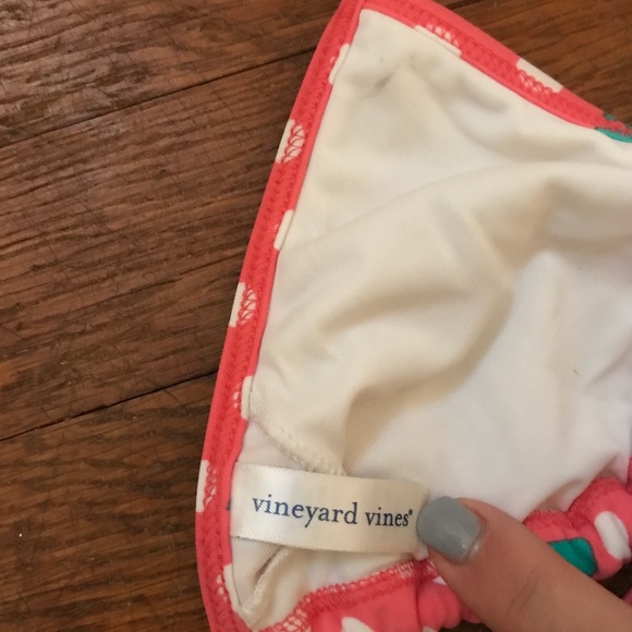Vineyard vines whale bikini - Picture 6 of 6